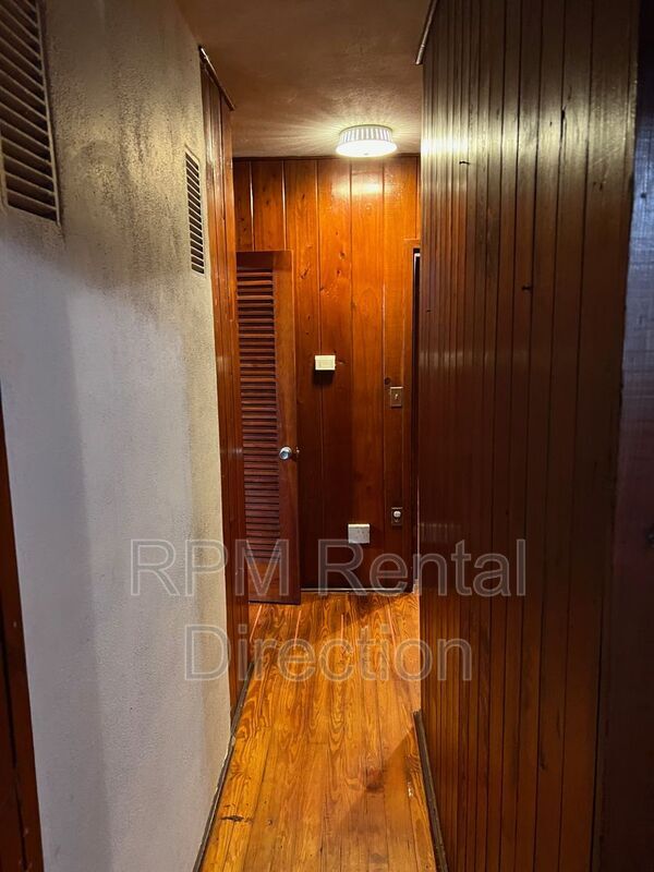 Building Photo - 2729 Broadway