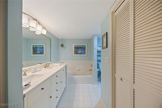 Building Photo - 4251 Lake Forest Dr