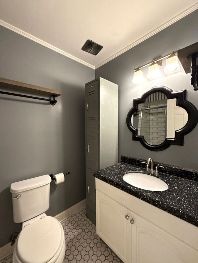 Building Photo - T.R. Lawing Realty Property