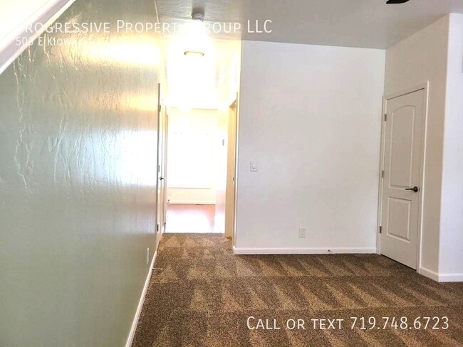 Building Photo - 503 E Kiowa St