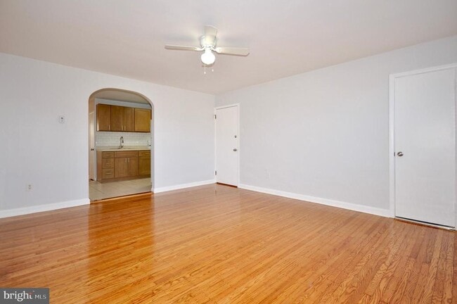 Building Photo - 8037 Pine Rd