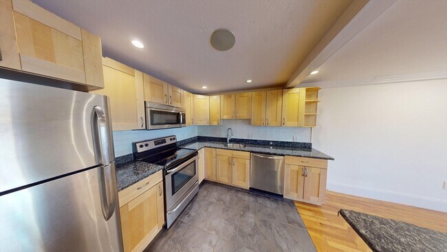 Building Photo - 121 Tremont St