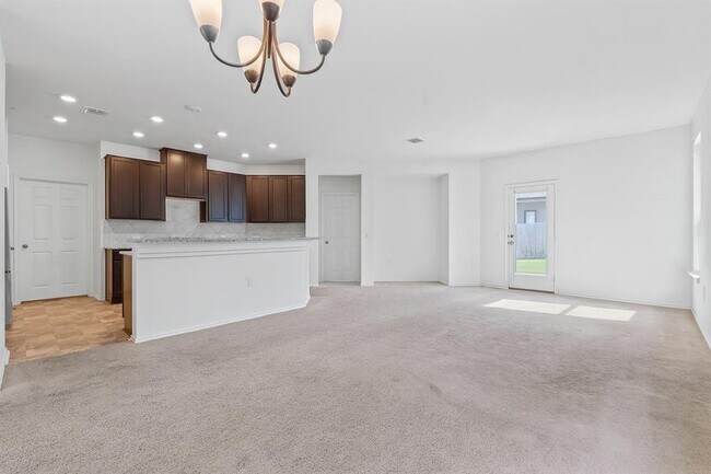 Building Photo - 4720 Pell Rd