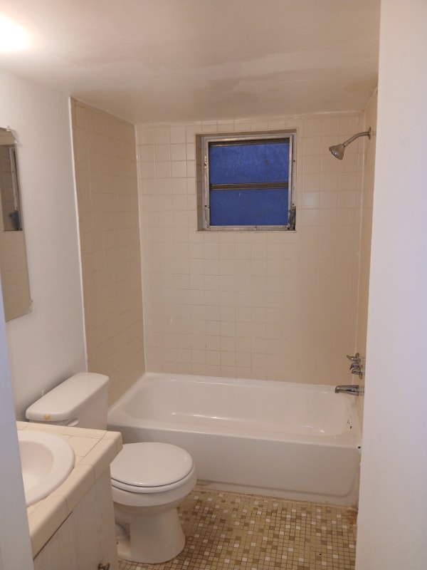 Building Photo - 4394 N Federal Hwy