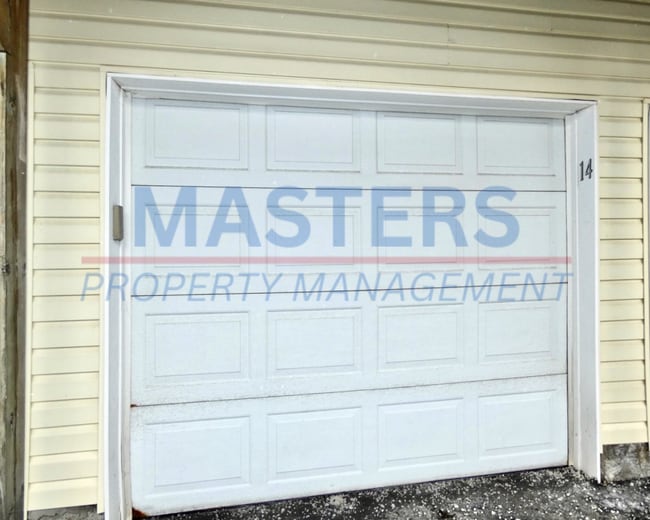 Building Photo - 160 Quail Rd