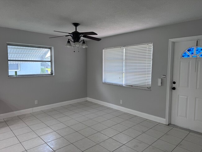 Building Photo - 2616 NW 49th St