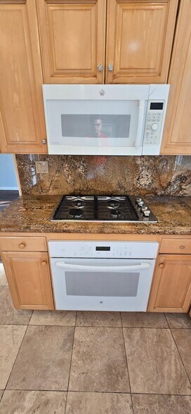 Building Photo - 766 S Morningstar Dr