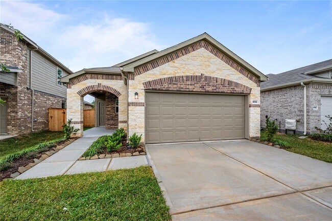 Building Photo - 16110 Elbridge Ct