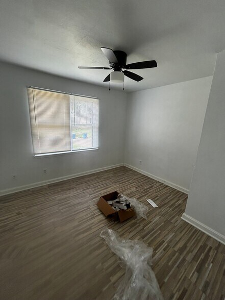 Building Photo - 5600 Gatesworth Ave