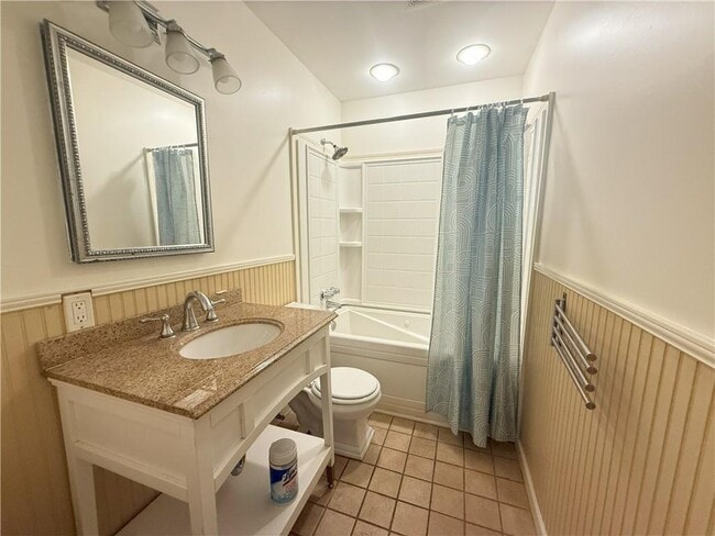 Building Photo - 1009 Verdi Way
