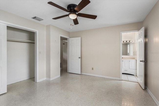 Building Photo - 6513 Stockbridge Ave