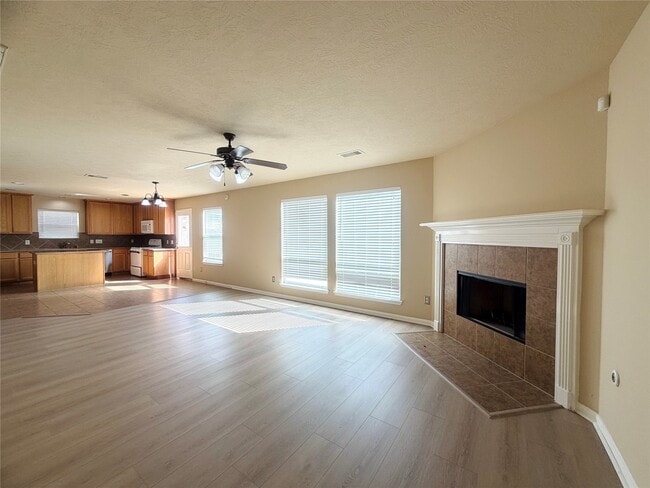 Building Photo - 246 Golden Grain Dr