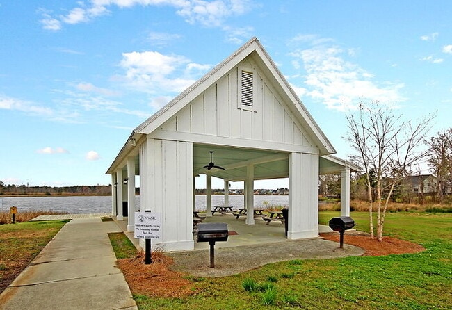 Building Photo - 465 Foxbank Plantation Blvd