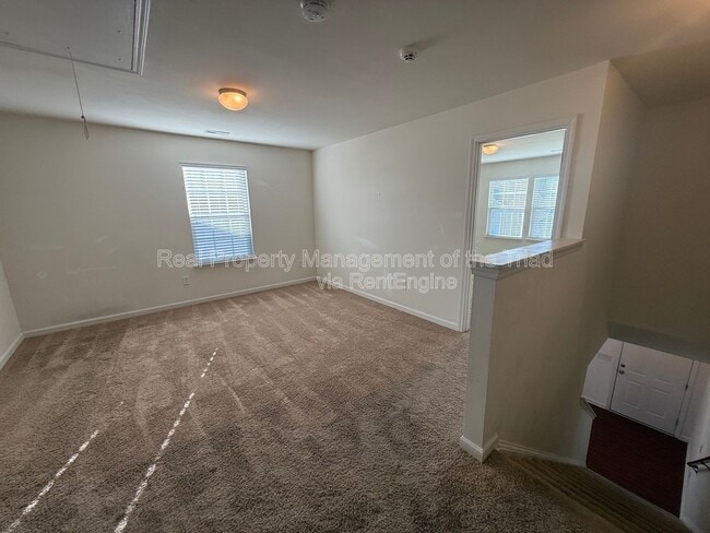 Building Photo - 1907 Northrop Dr