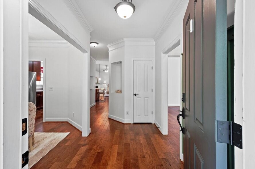 Building Photo - 8344 Saint Danasus Dr