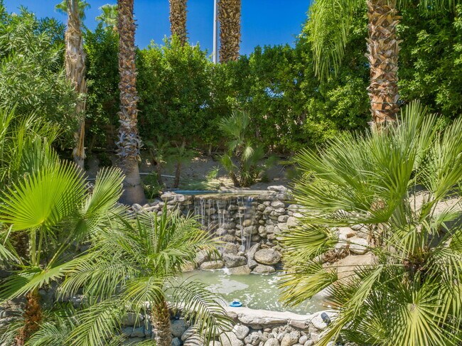 Building Photo - 72511 Theodora Ln