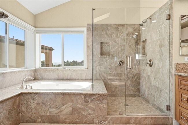 Building Photo - 31398 Isle Vista