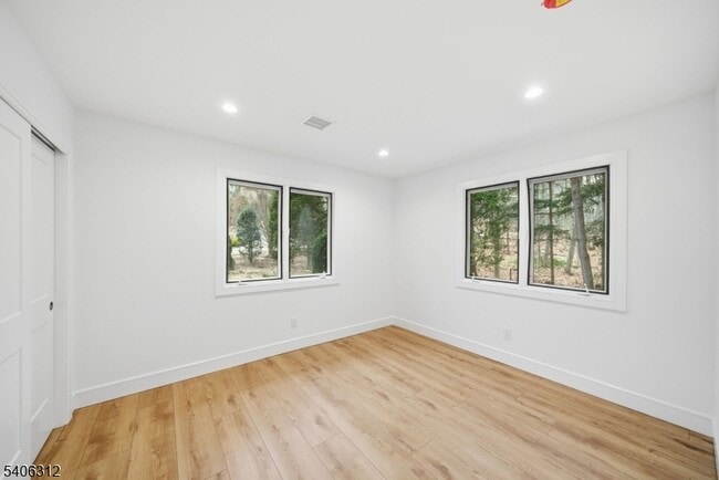 Building Photo - 12 McCaffrey Ln