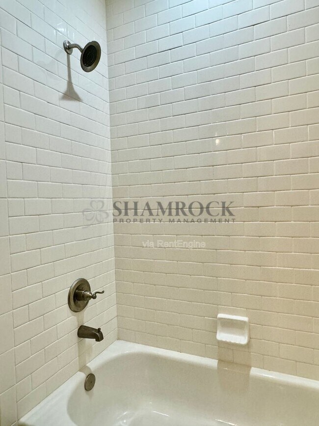 Building Photo - 10305 T Bury Ln