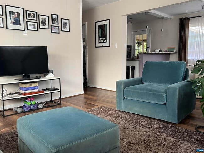 Building Photo - 1201 Bland Cir