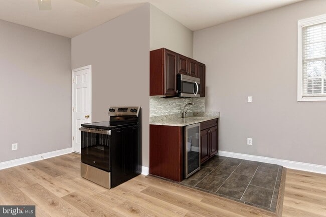 Building Photo - 23533 Light Horse Ct