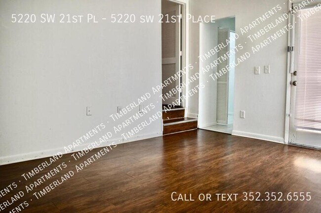 Building Photo - 5220 SW 21st Pl