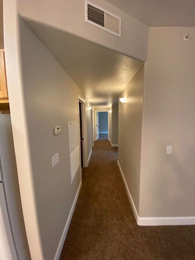 Building Photo - 6740 N Spurwing Loop
