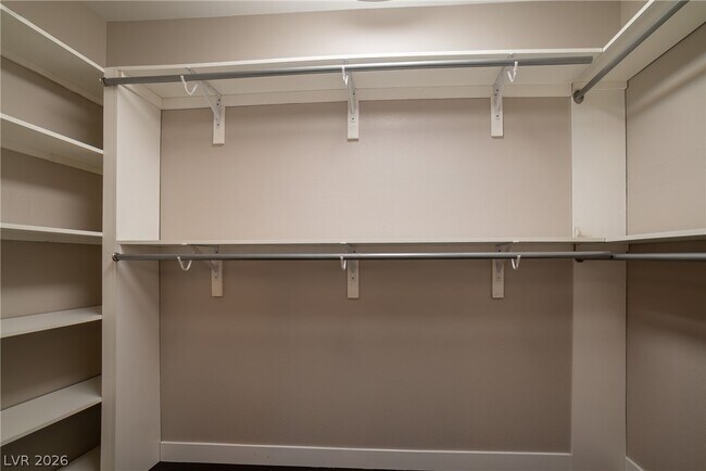 Building Photo - 8305 S Brewster Valley St