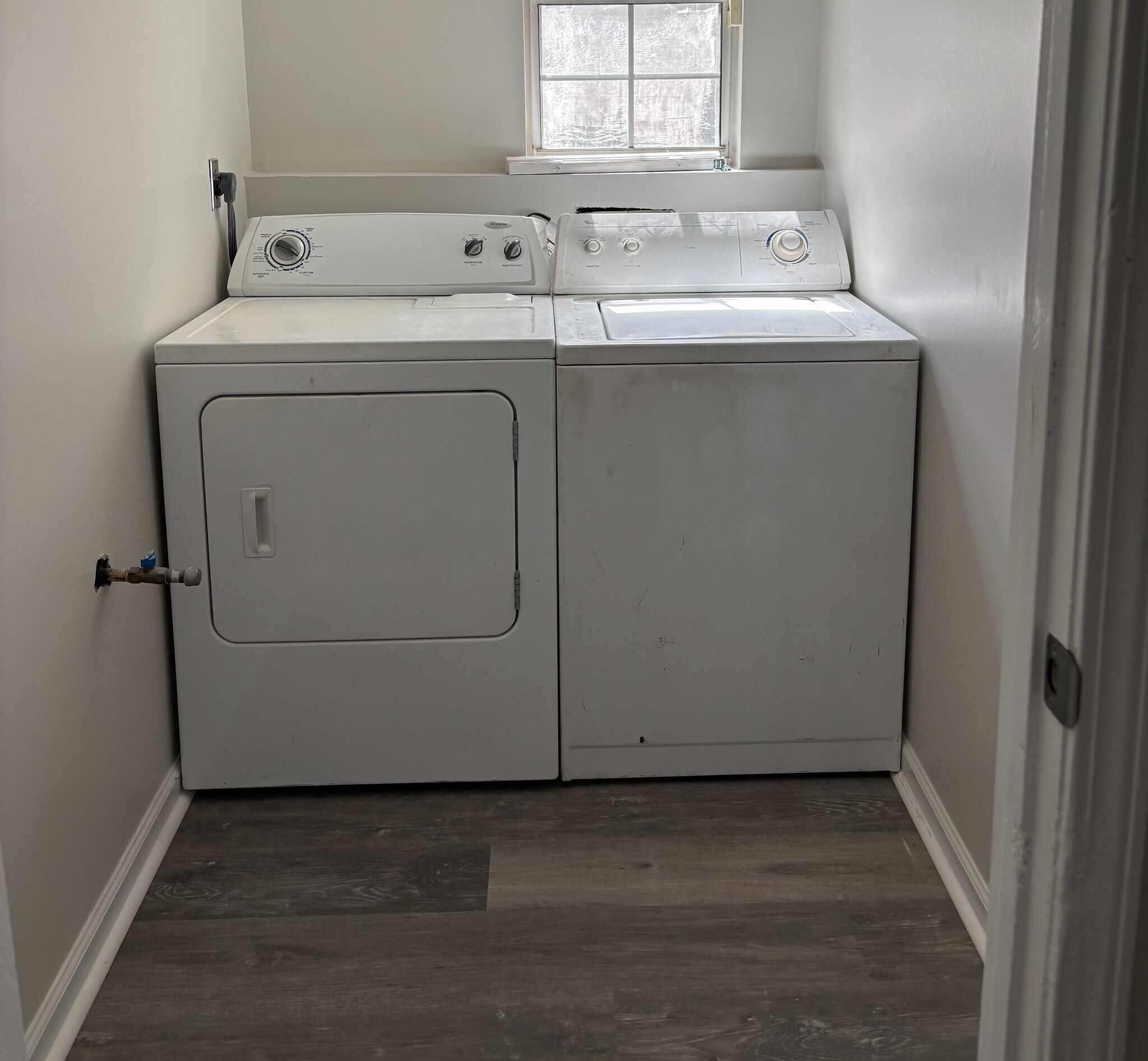 Building Photo - Room in Single Family Home on Brookside Dr SE