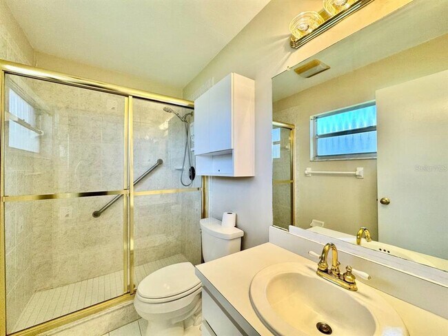 Building Photo - 3490 Mainlands Blvd S