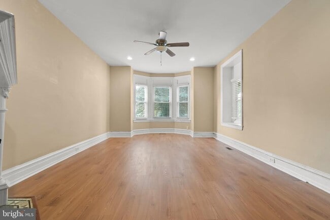 Building Photo - 133 E Mt Airy Ave