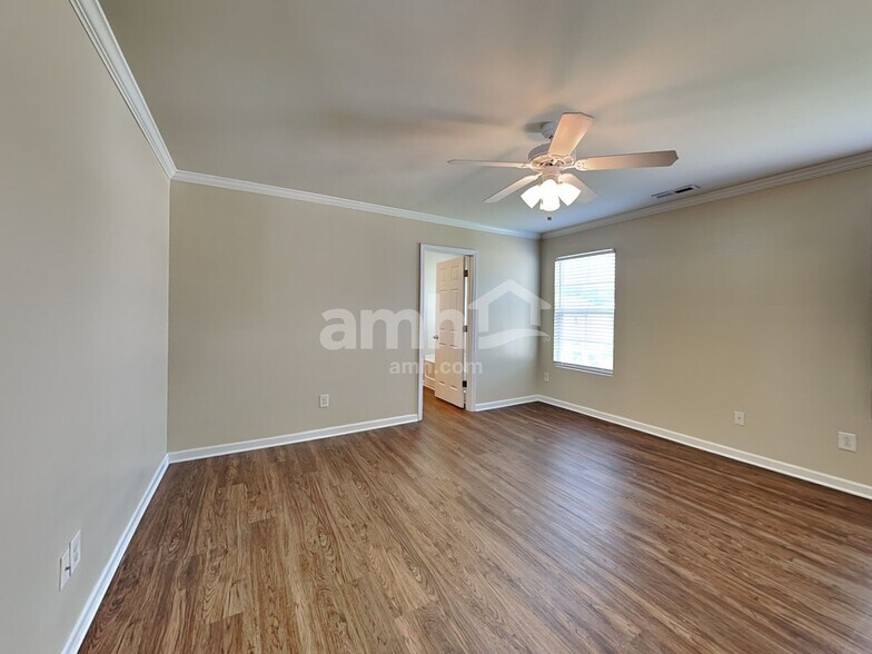 Building Photo - 8018 McKee Dr