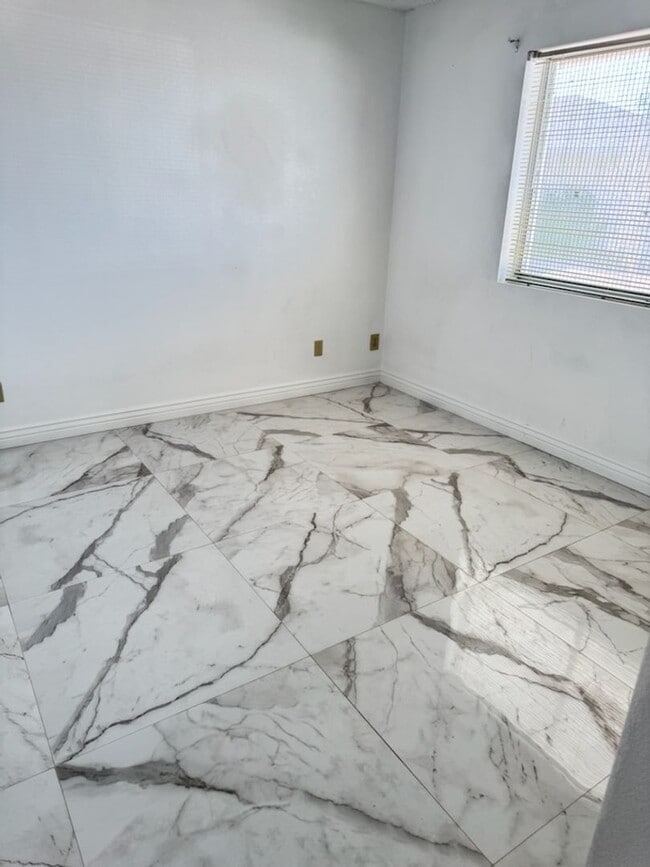 Building Photo - Dobson Ranch 4 bedroom rental
