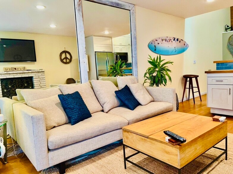 Building Photo - 7 Fleet St