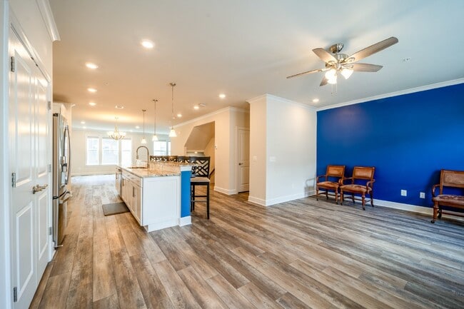Building Photo - Modern Kincora Townhome-Style Condo | 3 Bedrooms | EV Charging | Backing to 165 Acres of Conserva...