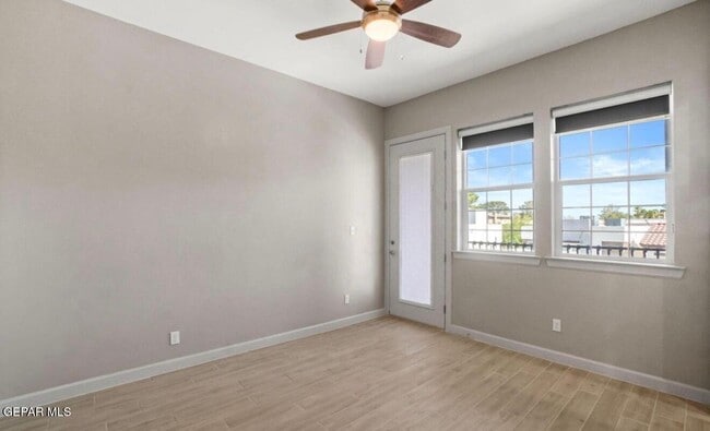 Building Photo - 313 Vin Raliuga Ct