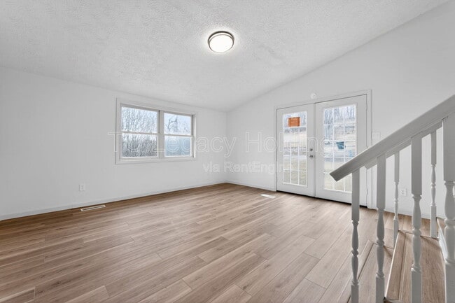 Building Photo - 301 Chew St