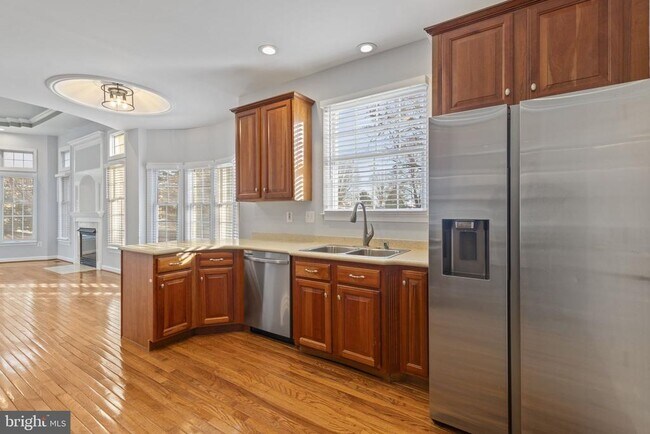 Building Photo - 1725 Gatehouse Ct