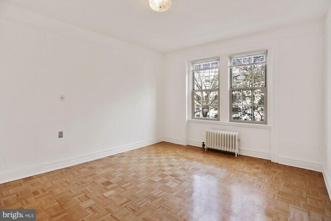 Building Photo - 2854 Connecticut Ave NW