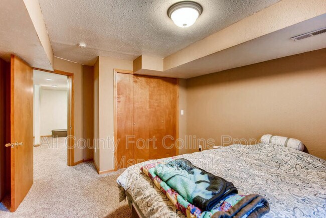 Building Photo - 906 Richmond Dr