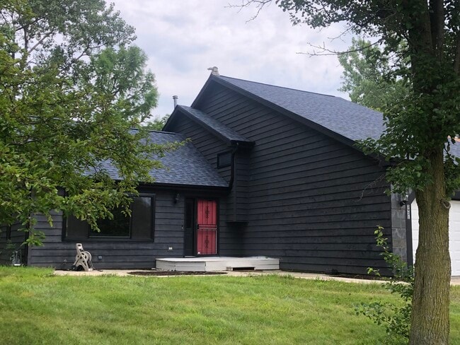 Primary Photo - 3931 Bertrand Ln