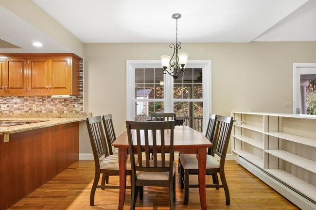 Building Photo - 13 Bear Hill Rd