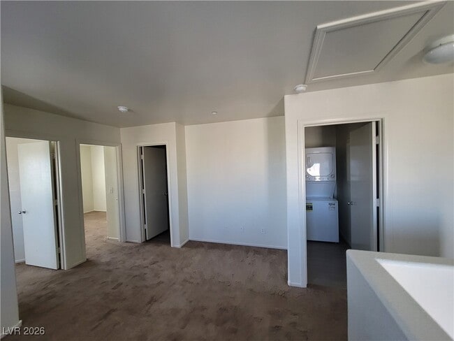 Building Photo - 9157 Desirable Ct