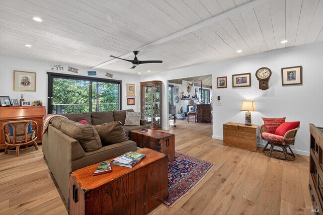 Building Photo - 3662 Lovall Valley Rd