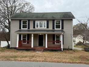 Building Photo - Charming Historic 3 Bedroom Home in the Heart of Stanley NC