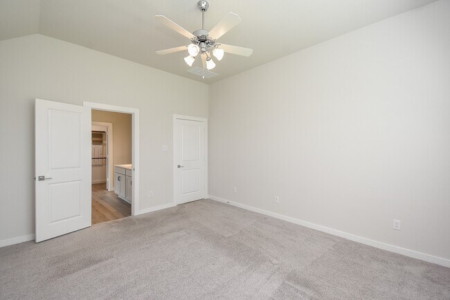 Building Photo - 3024 Myrtle Sunset Dr
