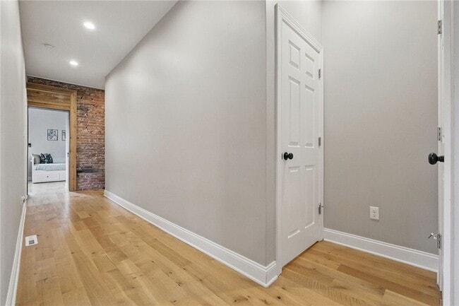 Building Photo - 3865 Howley St
