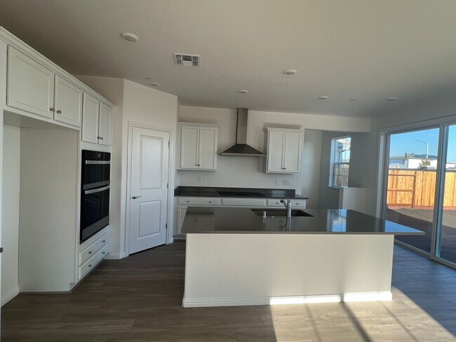 Building Photo - 3137 Barnowl Wy