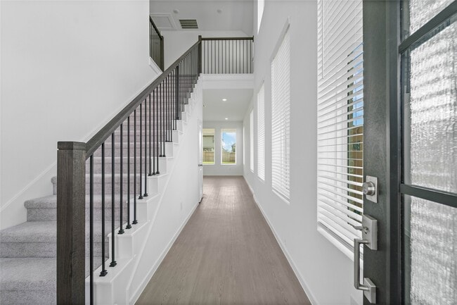 Building Photo - 6415 Laguna Terra Dr