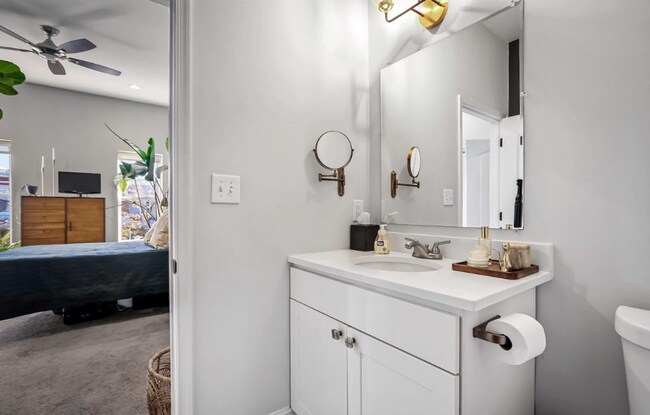 Building Photo - PERFECT FOR STUDENTS!  Jewel of a home in Remington - new renovation